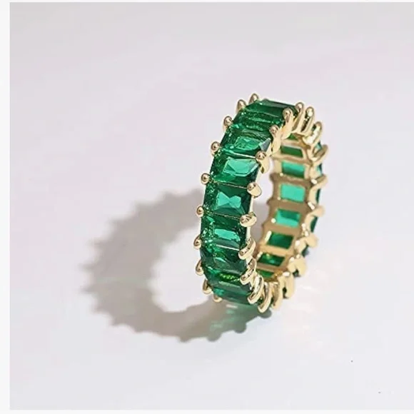 Eternity Emerald CZ 14 kt gold plated high quality materials size 7