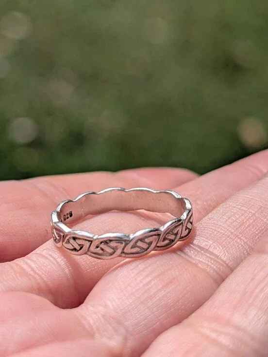 Sterling Silver Thin Band Ring Size 8 Ladies Mens Ring Celtic Design
