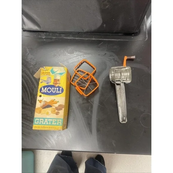 Vintage Mouli Handheld Rotary Grater in Original Damaged‎ Box #21538