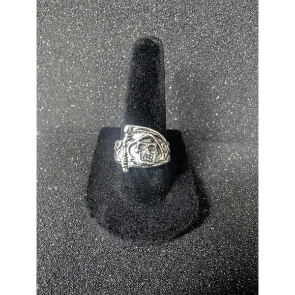 Silver Toned‎ Reaper With A Scythe Ring - Size 8