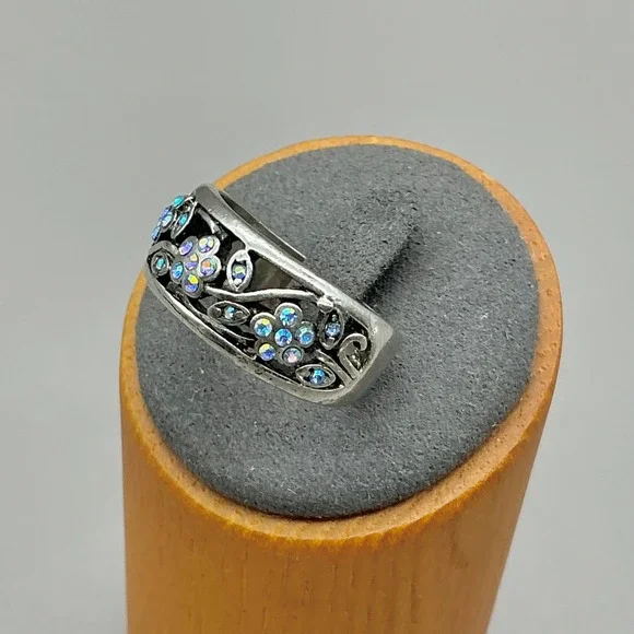 Lia Sophia Ring Womens Silver Tone Boho Floral AB Crystal Band Filigree Size 9