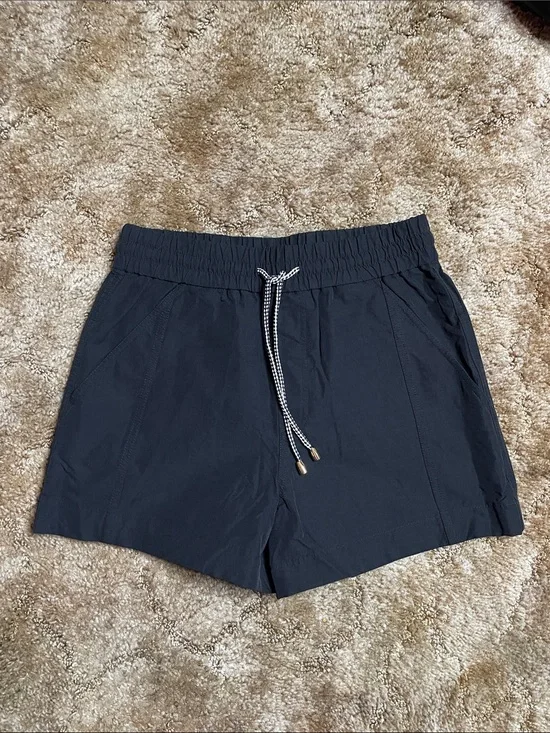J.Crew Woman’s‎ Black Shorts Size XS