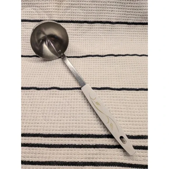 Vintage Stainless Steel Gravy Ladle White Gold Wheat Pattern Dual Spout USA Made