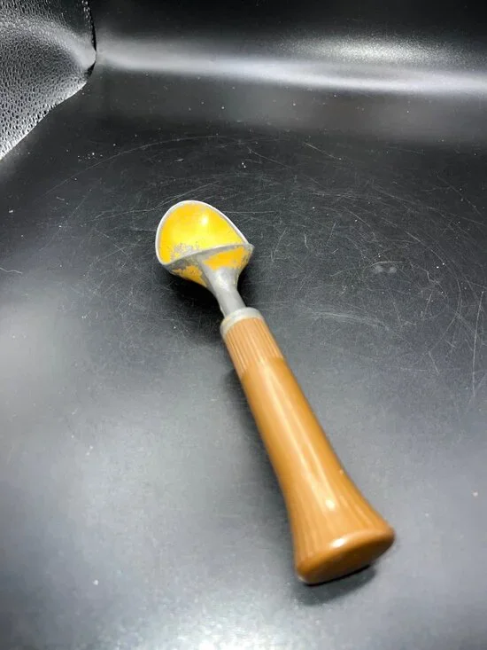 Vintage Bonny Prod Co Yellow Ice Cream Scoop Brown Handle Retro Kitchen  USA