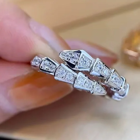 Serpenti Ring in White Gold