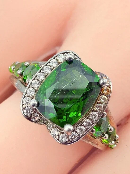 Contemporary Marked Sterling Silver Cushion Cut Green Tourmaline Ring Sz 10