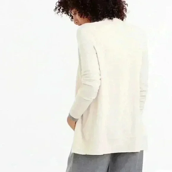 J. Crew E1278  cashmere V-neck Cardigan cream light tan long sleeve sweater xs