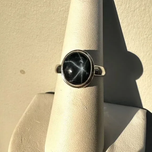NWT 3.5ct Star Sapphire ring in Bali‎ Sterling Silver!