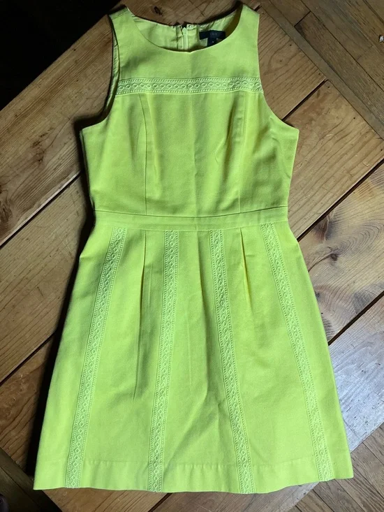 Yellow dress