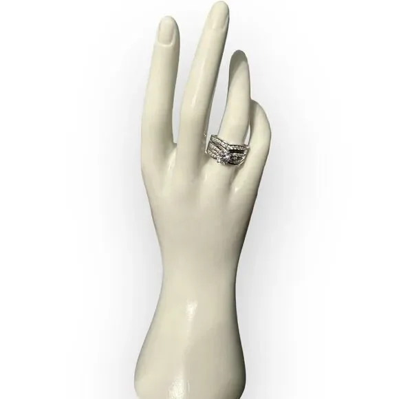 925 Cubic Zirconia Engagement Wedding Ring 2 Piece Set Size 6 NEW in Box