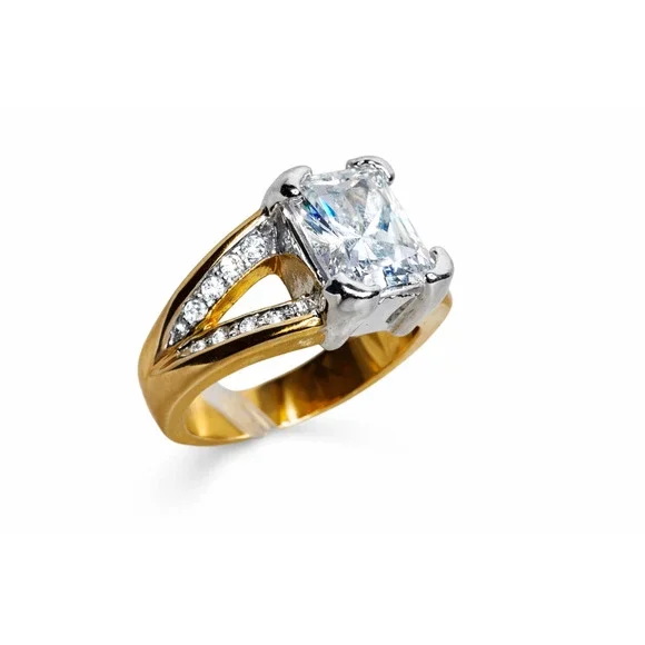 Gold Tone Princess Cut Womens‎ Ring Size 8 Jewelry Round CZ Cocktail Ring