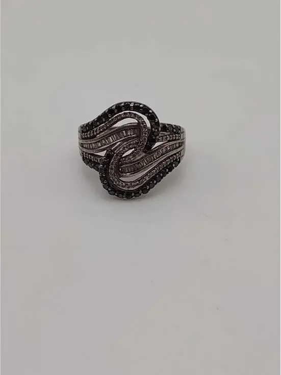 925 Sterling Black & White CZ Wave Bypass Ring Sz 8.25