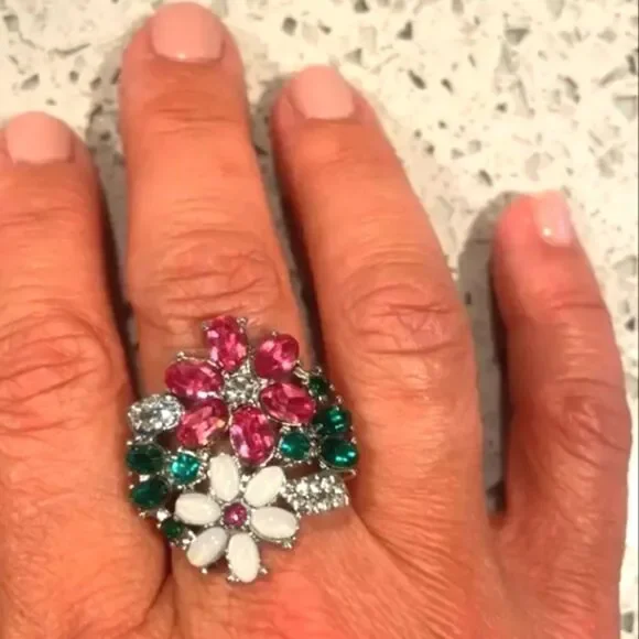 Bohemian floral ring sz 6
