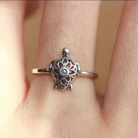 Women's Vintage Turtle Ring Size 6
