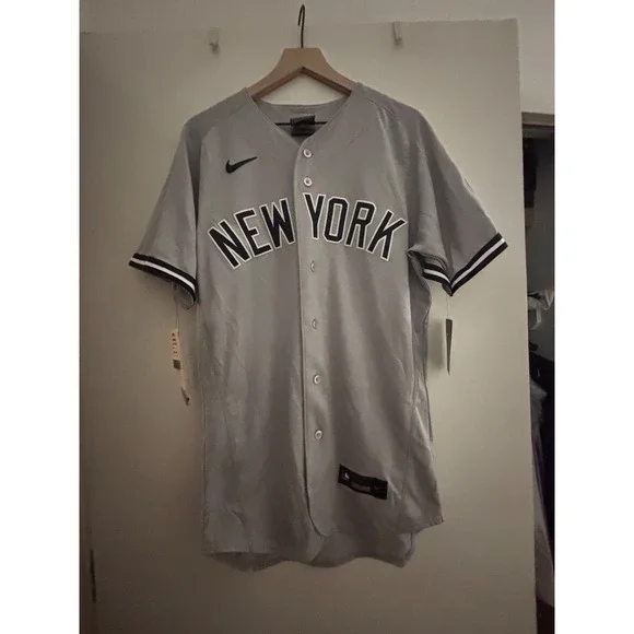 New Nike Authentic New York Yankees Derek Jeter #2 MLB Jersey  Sz: M MSRP $330