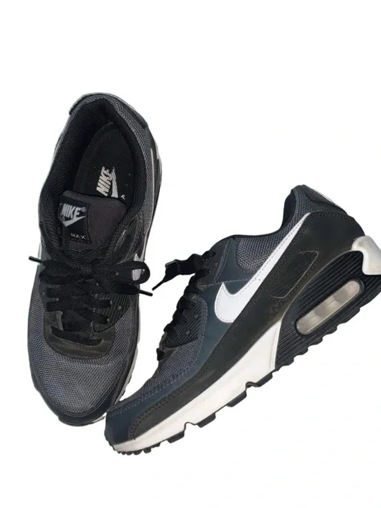 Men Sz 9 Nike Black & White Air Max Running Shoes
