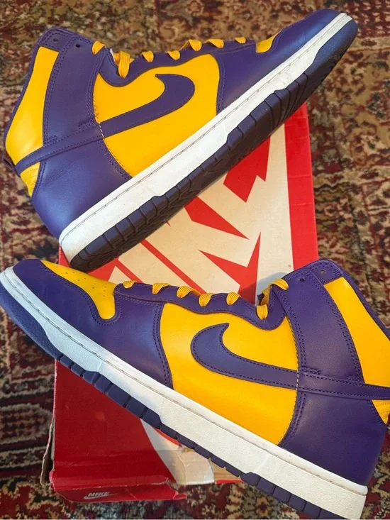 Nike Dunk High Lakers - Basketball Sneakers in Purple & Yellow