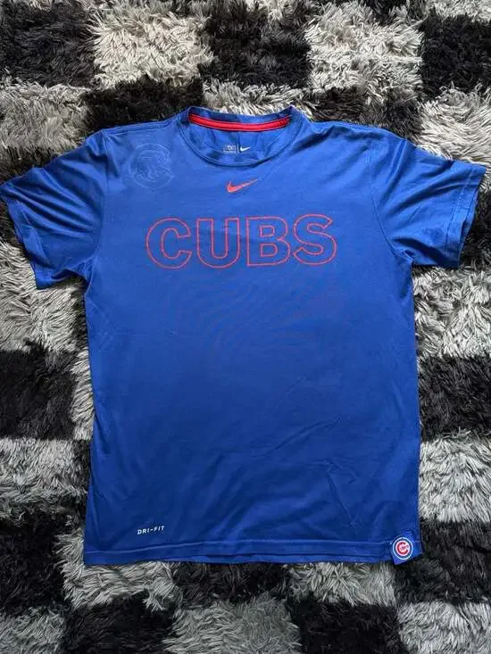 Nike Chicago Cubs Dri-Fit Athletic Cut Short Sleeve T-Shirt