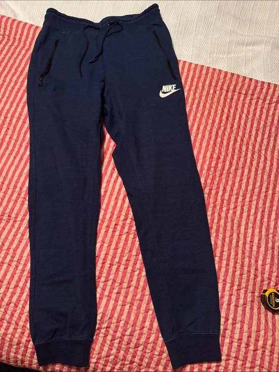 Nike Men’s Navy Blue Fleece Joggers