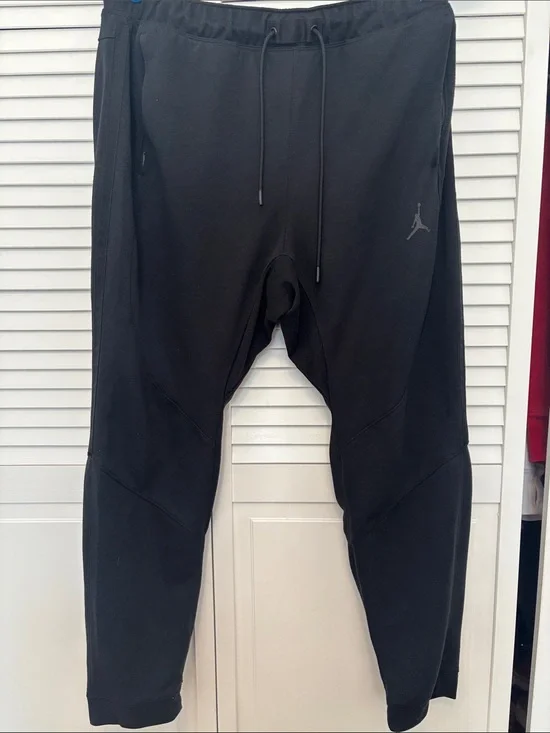 Nike Black Jordan Men's Athletic Joggers