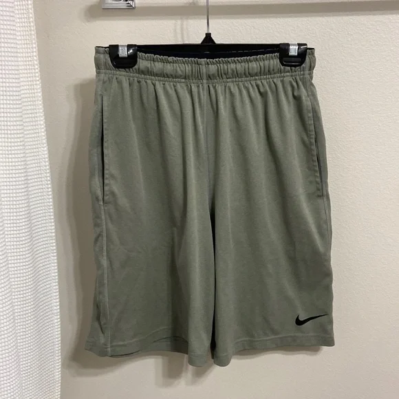 Men’s Nike Grey/Green Dri-Fit Athletic Shorts. Size Small.