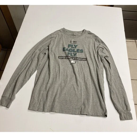 Nike Philadelphia Eagles Super Bowl LII Champions Gray Long Sleeve Shirt L