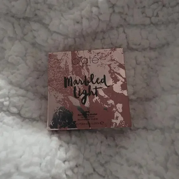 Ciate Marbled Light Illuminating Blusher in Halo 3.5g - NEW