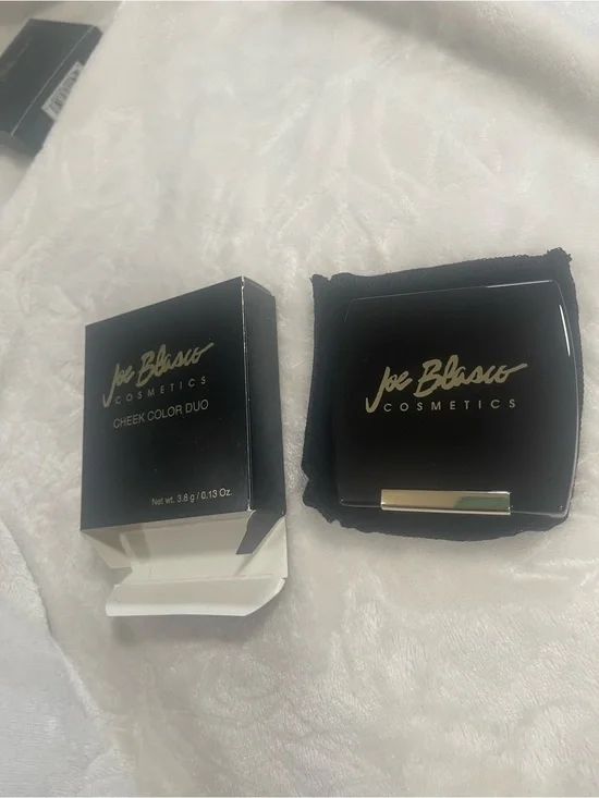 Cheek Color Duo - Black Compact (Blush & Bronzer)
