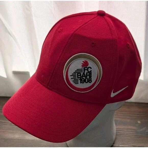 FC Barcelona Nike Strapback Red Hat Cap Soccer Futbol Y2K - Worn Once!