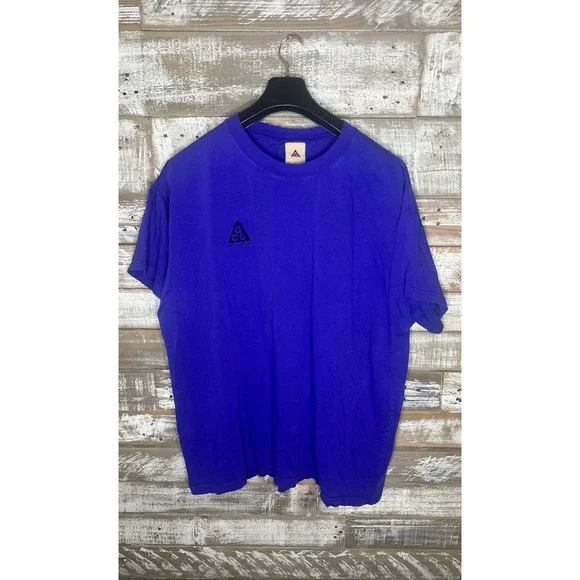 ACG Nike Men's Purple Tshirt XXL‎