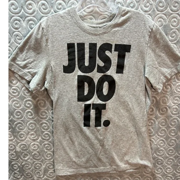 Nike Just Do‎ It Graphic T Shirt Gray Size S