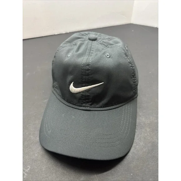 Nike Featherlight Hat Cap Strap back Childs‎ Gray Dri-FIT