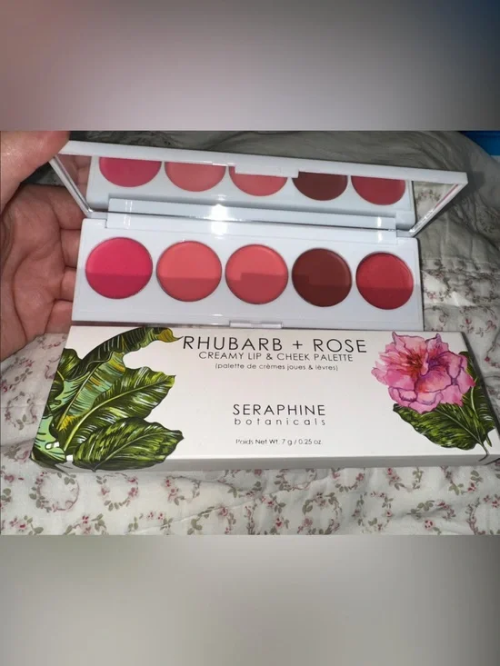 Rhubarb + Rose Creamy Lip & Cheek Palette – Pink Shades