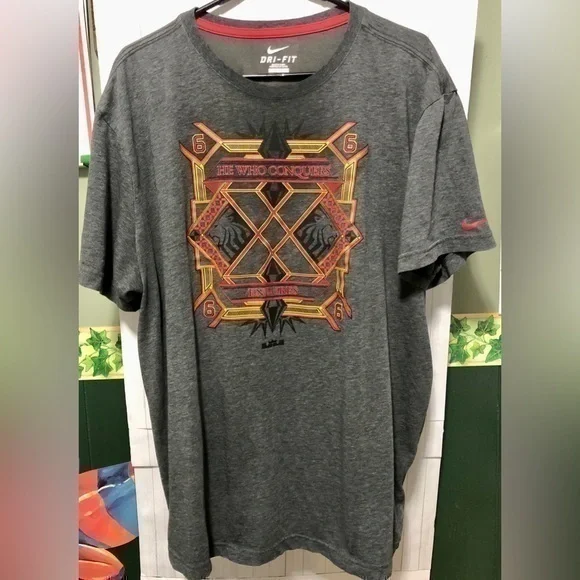 ☔️Nike Gray Dri Fit Lebron James T-shirt