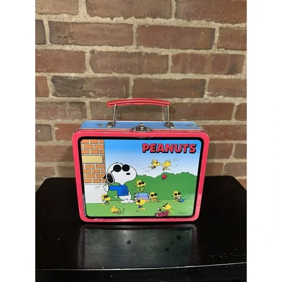 Pre 1970 Snoopy Vintage Metal Lunch Box Unisex‎ Red Cartoon Woodstock Sunglasses