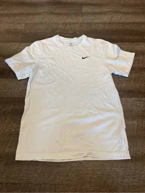 Nike White Short Sleeve Tee with Black Swoosh Logo