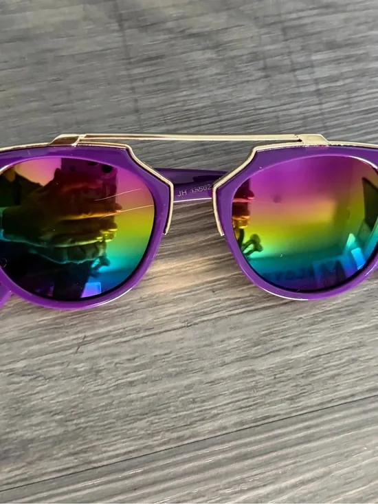 Purple Frame Mirrored Rainbow Lens Sunglasses