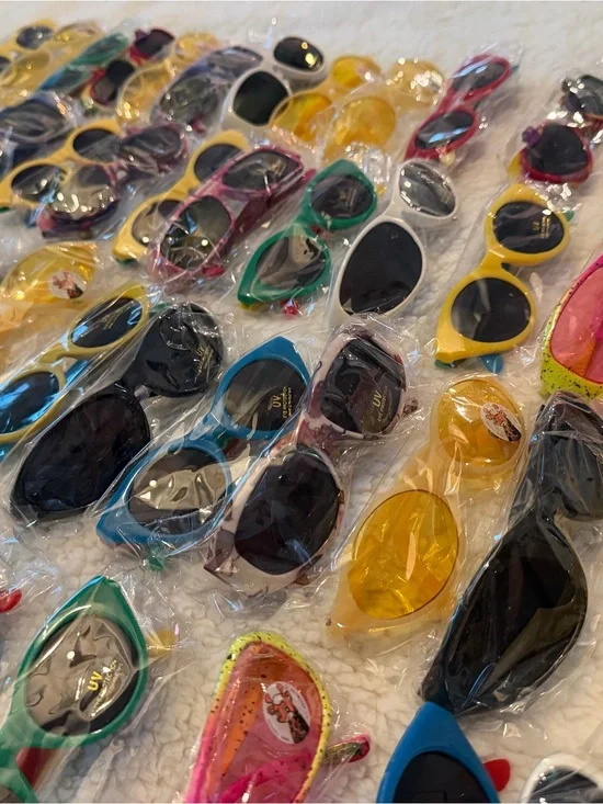 VINTAGE NEW OLD STOCK WHOLESALE LOT! Resell! Children’s Sunglasses 72601