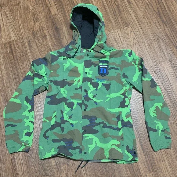 Nike Duke Blue Devils Green Camo Hooded Jacket Coat Men's Size Medium DQ2221-328