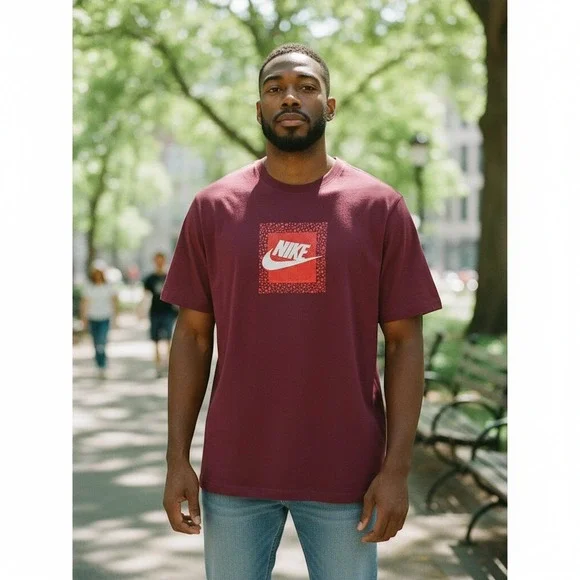Nike‎ Graphic T-Shirt XXL Burgundy Excellent Short Sleeve Swoosh Logo Crew Neck