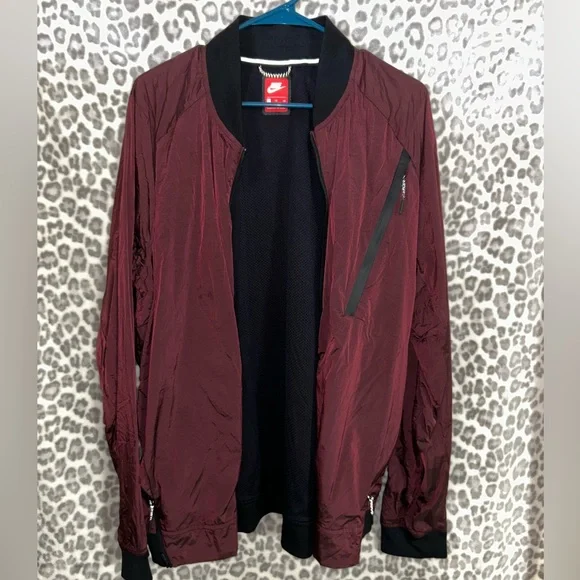 Nike‎ Men's Sportswear Tech Hypermesh Varsity Jacket Red