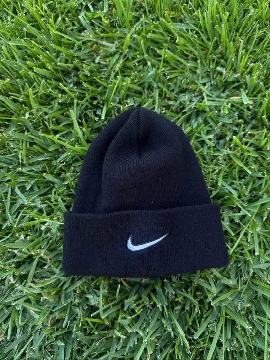 Men’s Nike Comfortable Black Beanie Cuffed Size Large