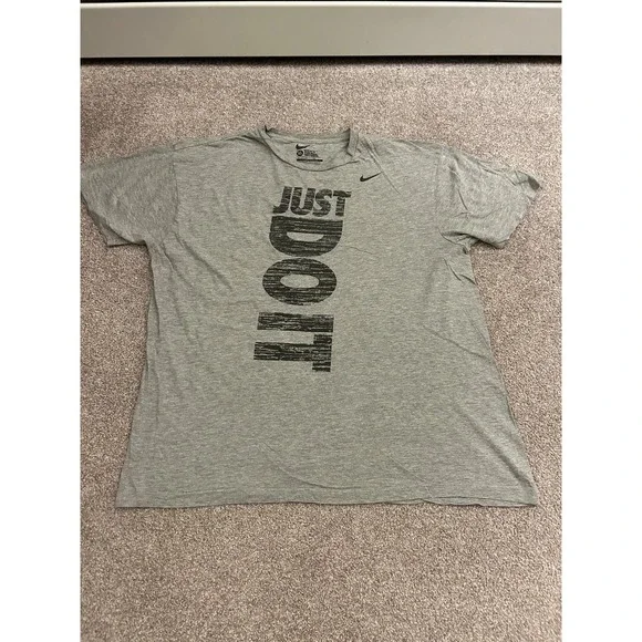 Nike T-Shirt Mens XL Gray Excellent Just Do It Graphic Short Sleeve Crew Neck