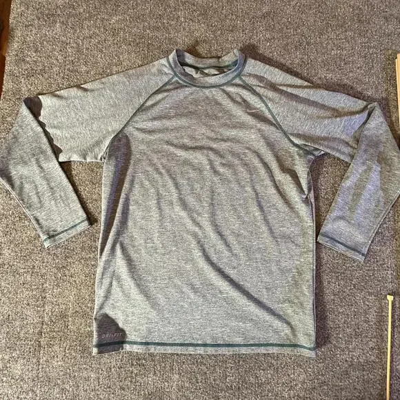 Nike Dri-FIT Long‎ Sleeve Shirt - Size S