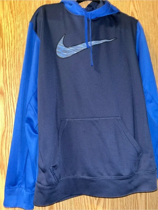 Nike Men's Navy and Royal Blue Pullover Hoodie