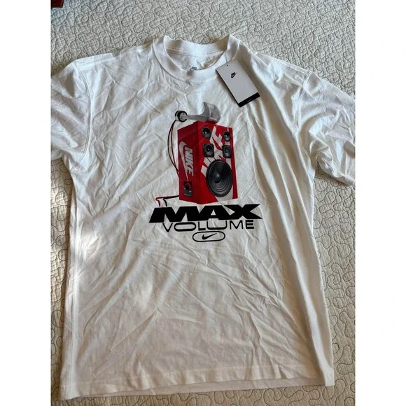 Nike Mens Max Volume Speaker Graphic T-Shirt White Loose Fit Medium