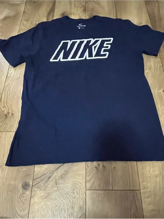 Nike t shirt