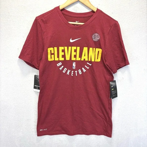 NWT Nike Cleveland Cavaliers Basketball T-Shirt Mens Small Red Dri-FIT Cotton