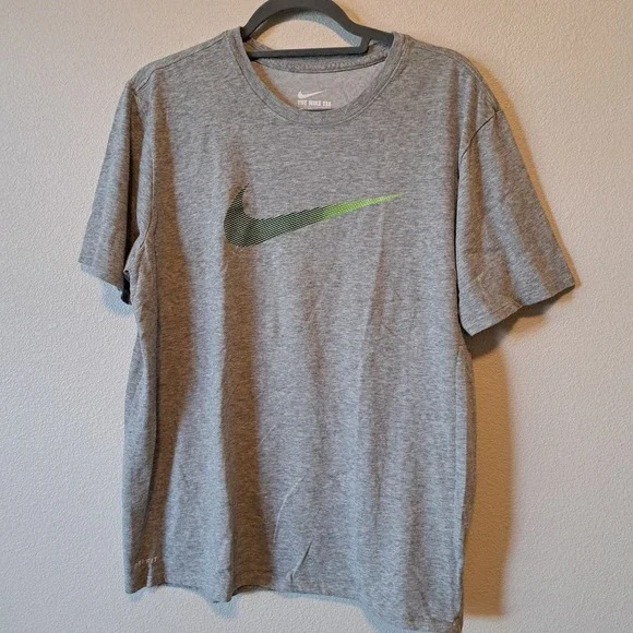 Nike Mens Dri-FIT Athletic Cut Graphic T-Shirt Gray Green Swoosh Large L