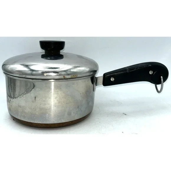 VTG 1801 Revere Ware 1.5 Qt Quart Copper Clad Bottom pan‎  w/ Lid Clinton Ill.